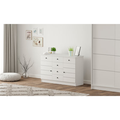 Ishrat 6 - Drawer Standard Accent Chest