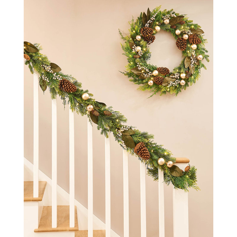 274.32cm Lighted Faux Garland with Lights