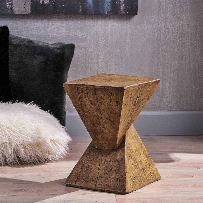 Table d'appoint de couleur naturelle en béton léger avec structure