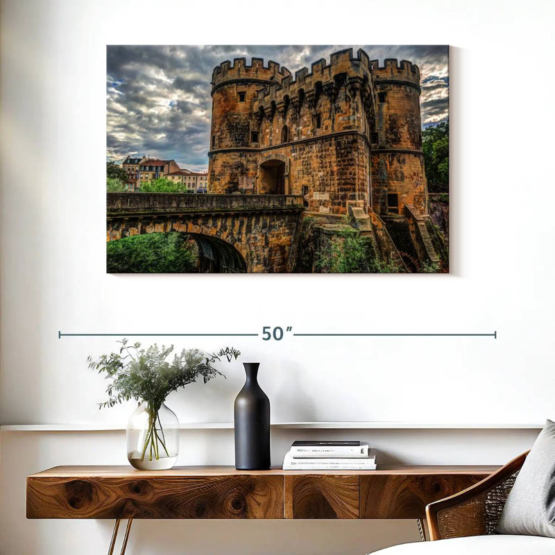 Lilie Bridge Castle, H 26 po x l 39 po