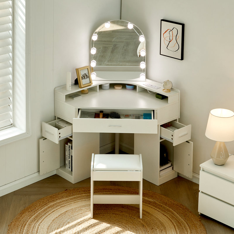 Dressing Table with Mirror