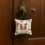 Ornement carré en tissu rouge et blanc avec bordure et collie café 3,5 po x 3,5 po-2087200772