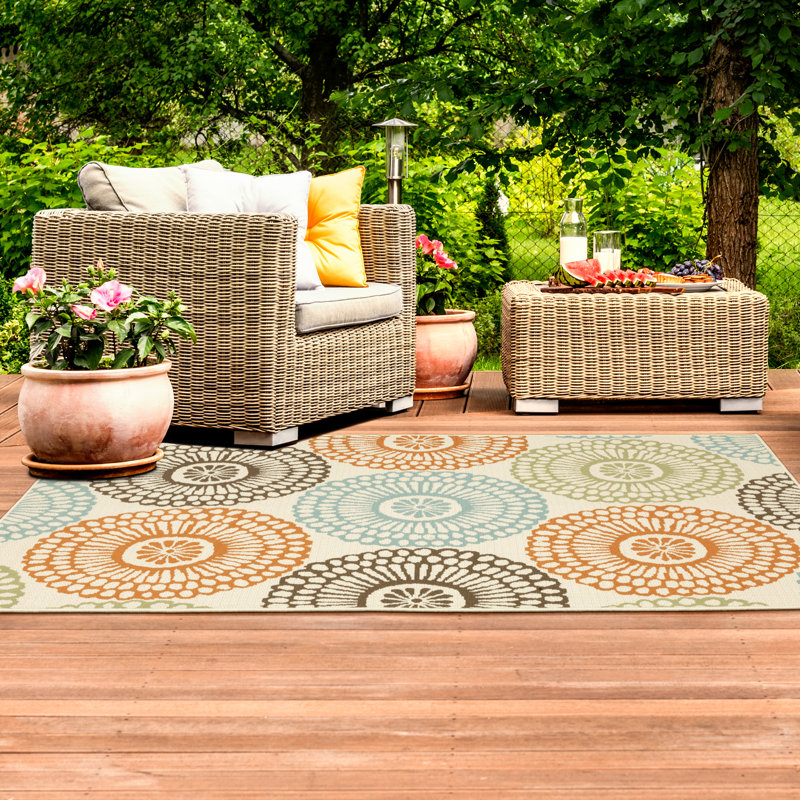 Baringer Beige/ Teal/ Orange Indoor/Outdoor Rug, Rectangle 7'10" x 10'10"