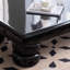 Table basse de style minimaliste de couleur unie