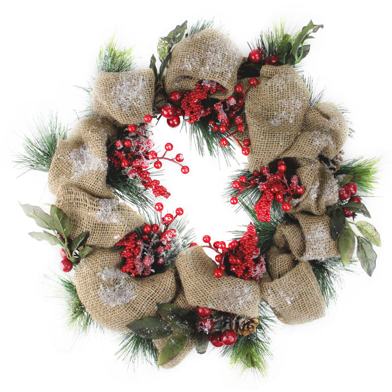 Couronne de pin artificielle glacée 18 po avec baies glacées et toile de jute