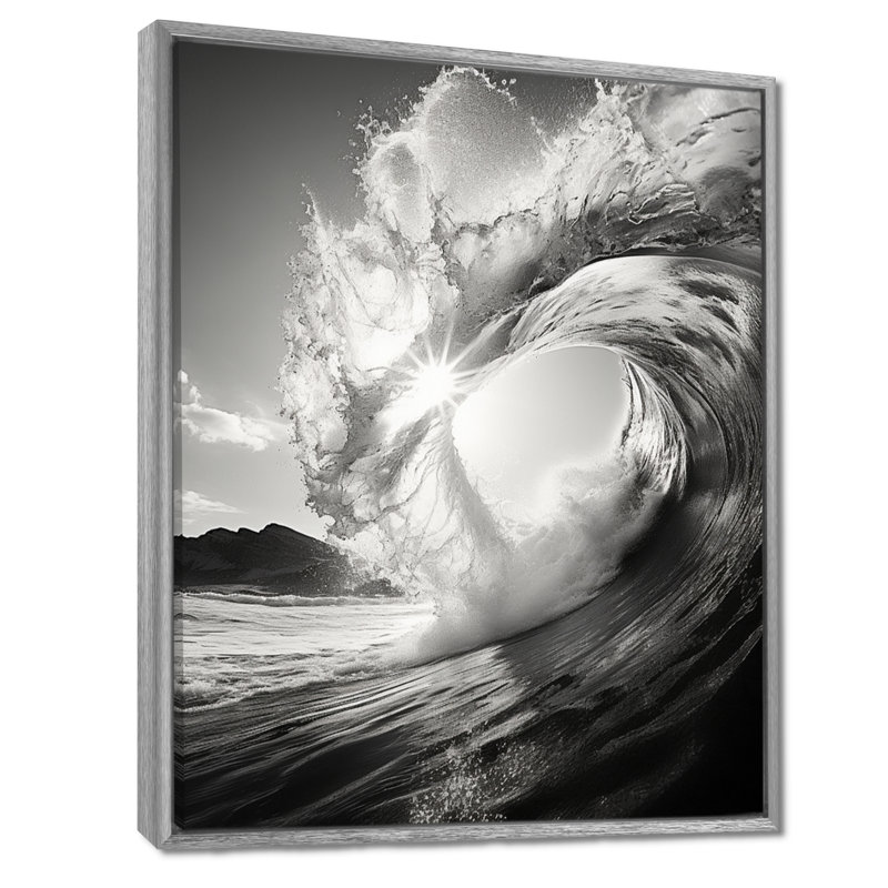 Portneuf, photo en noir et blanc sur toile I encadrée, H 20 po x l 12 po x P 1 po, Encadrement argenté