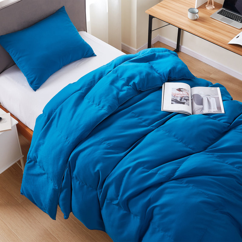 Snorze Cloud Lightweight Coma Inducer True Blue Comforter Set, Twin Extra Long Comforter + 1 Standard Sham