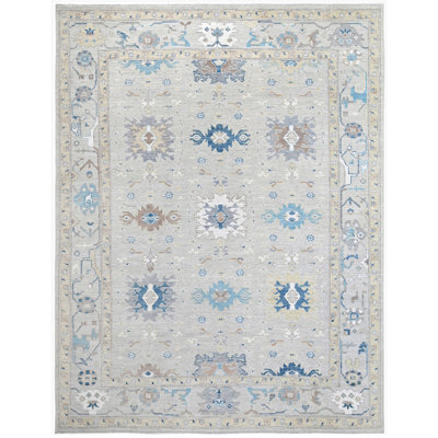 Tapis argent noué à la main de haute qualité