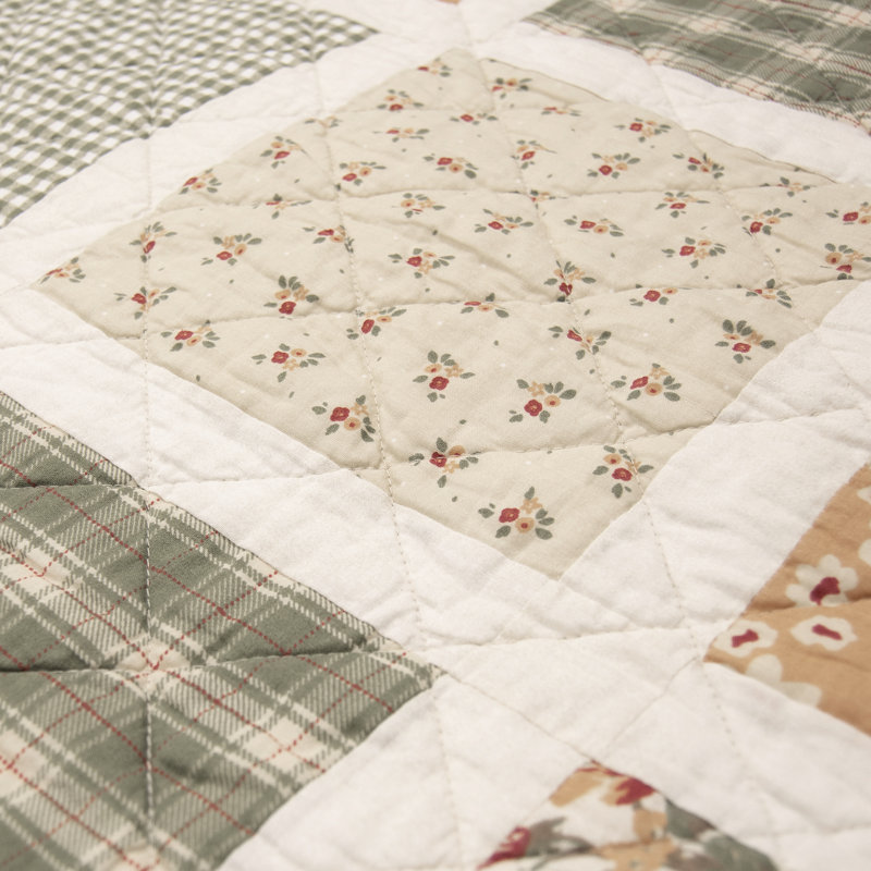 Donna Sharp Peach Rose Pieced Cotton Throw