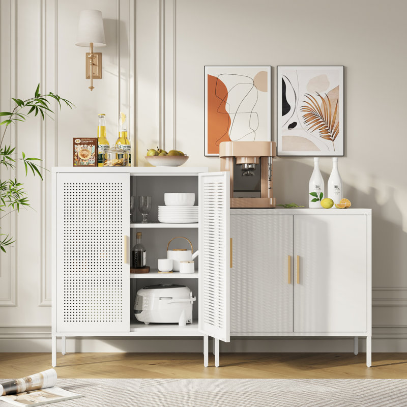 Armoire de rangement en acier pour garage en blanc, 2 tablettes réglables pour les outils de maison et de magasin, verrouillable, serrure de haute qualité, résistance, hauteur de 32,38 po, largeur de 16,15 po, profondeur, fixation murale, facile à assembler