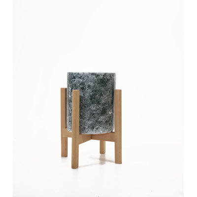 Pot de fleurs en bois