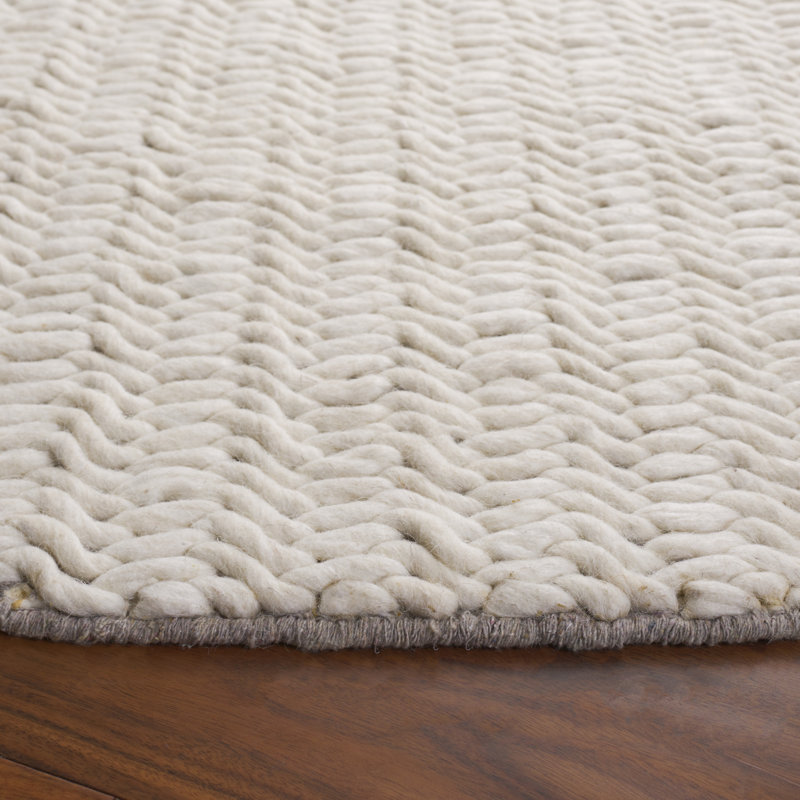 Finnick 708 Area Rug In Ivory, Round 6'