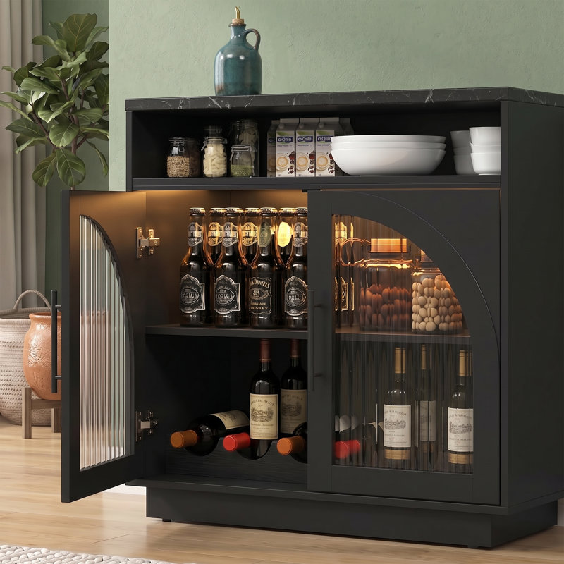 Buffet 32 "avec lumières DEL et support à vin
