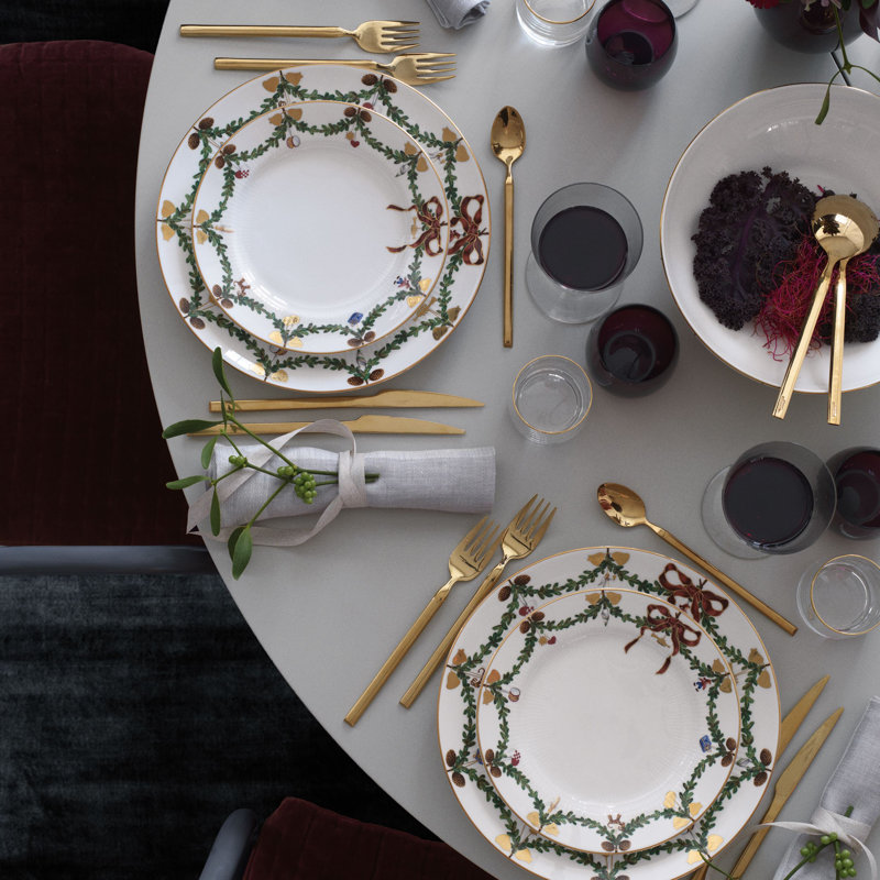 Star Fluted Christmas Royal Copenhagen 8.2677" Salad or Dessert Plate