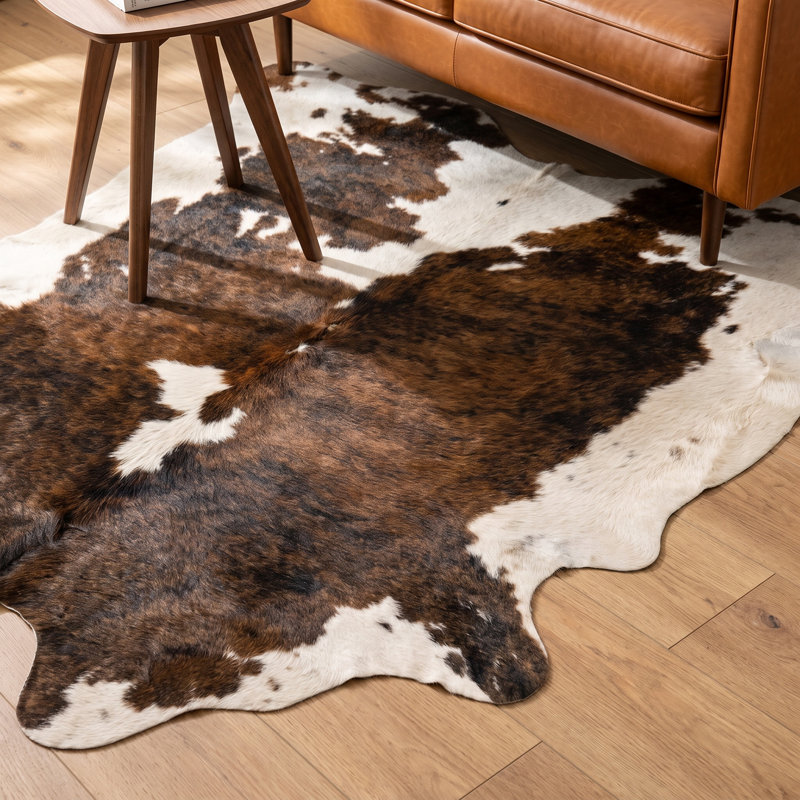 Epic Faux Cowhide Beige/Brown Area Rug, Novelty 6'2" x 8'