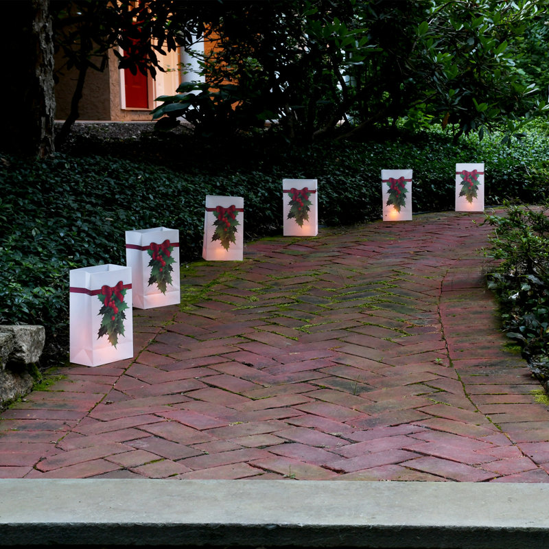 Holly Plastic Luminaria Bags - 12 Count
