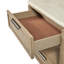 Table de chevet à deux tiroirs, surface en pierre, panneau en chêne, tablette ouverte pour les articles de décoration, plateau doublé en feutre, bas, téléphones à chargement par ports intégrés, tiroirs à fermeture en douceur, bois massif beige +, largeur 28,57 po,