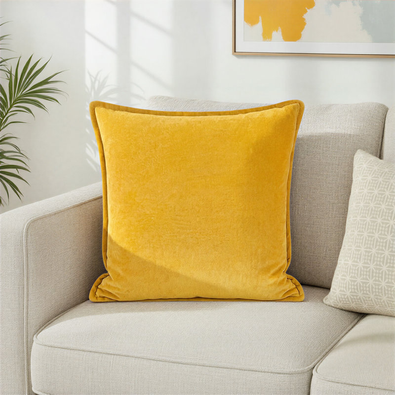 Coussin décoratif en velours de coton Edgar Square, Polyester/ bourre en polyester, Jaune, H 18 po x l 18 po