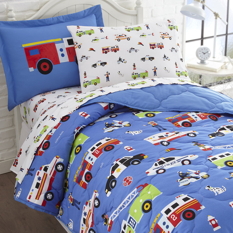 Wildkin Twin Bed in a Bag – 5-Piece Microfiber Bedding Set with Comforter, Pillowcase & Sheets - Heroes, Twin