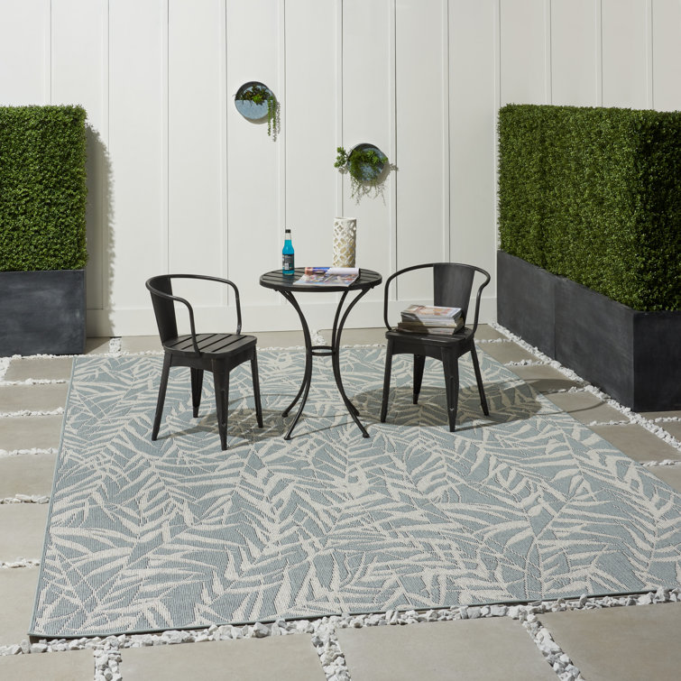 Roxy Floral Indoor / Outdoor Rug