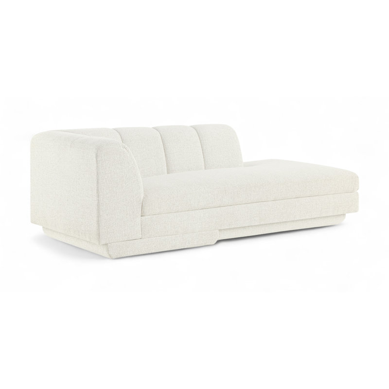 Chaise avec accoudoirs droit en tissu Chiquita, Tissu crème, Orienté à droite