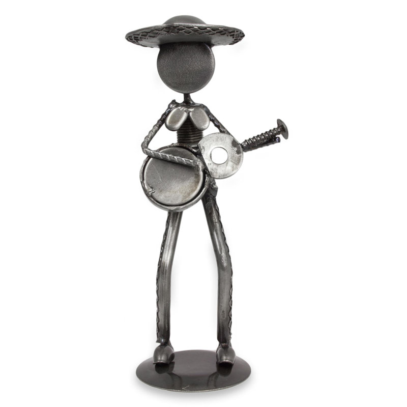 Daire Entertainment Figurines & Sculptures