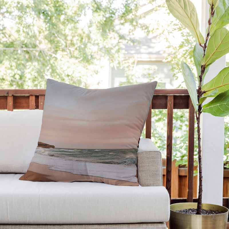  Polyester Indoor/Outdoor Throw Pillow, 26" x 26"
