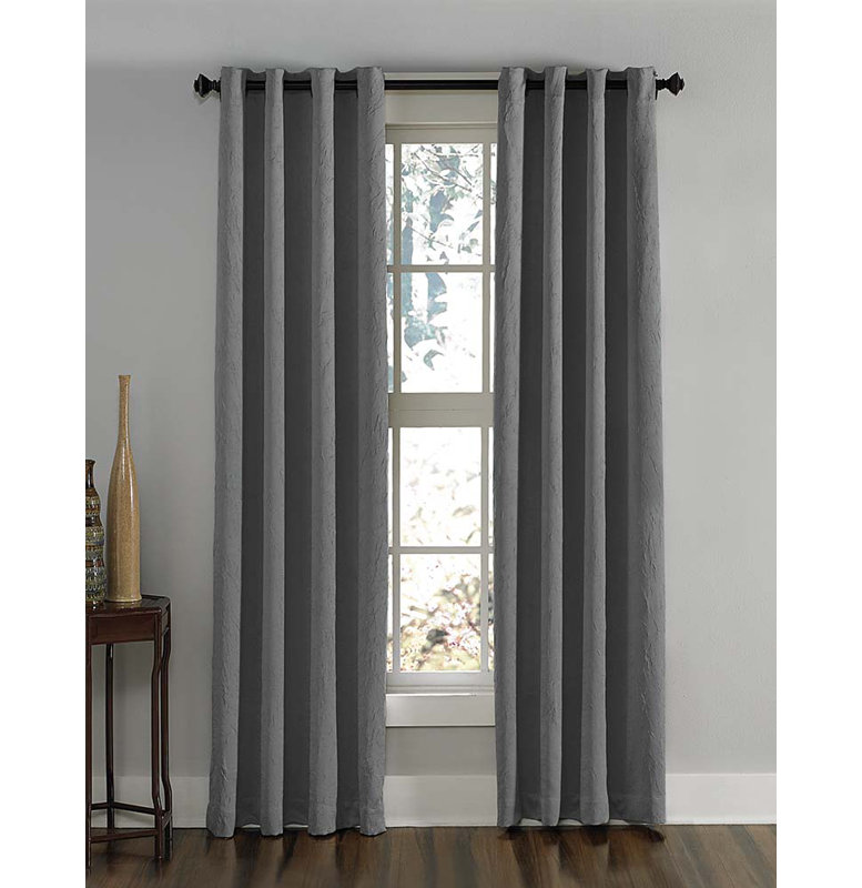 Panneau de rideau obscurcissant avec œillets de couleur unie Curtainworks Manzano, Gris, l 50 po x L 108 po