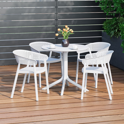 4-Person Outdoor Round Dining Set