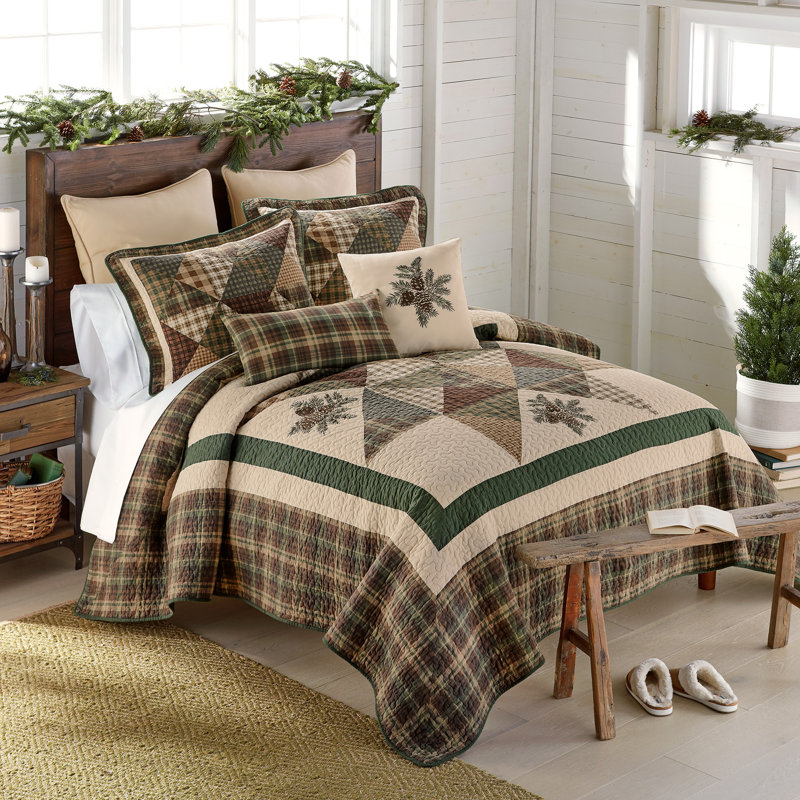 Donna Sharp Pine Star 3pc Cotton Quilt Set, Queen Quilt + 2 Shams