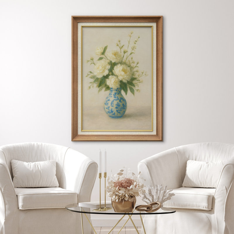«Cream Rose Arrangement in Blue Porcelain Vase Still Life», reproduction d'art sur toile encadrée