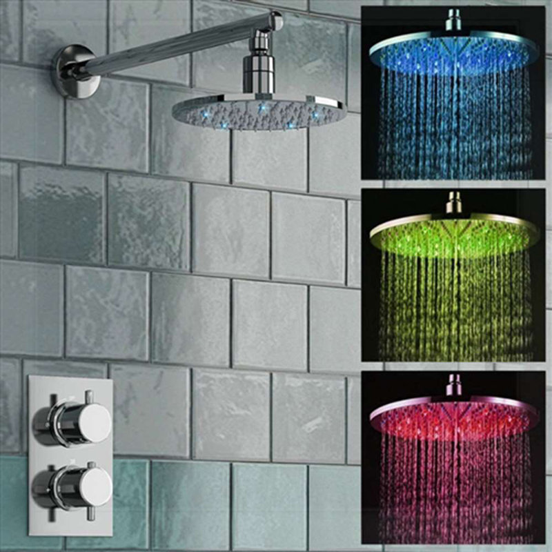 Ensemble de douche thermostatique à DEL Milan pour une expérience luxueuse avec température intelligente, Chrome chrome