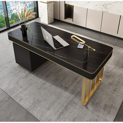 Bureau léger avec 5 tiroirs