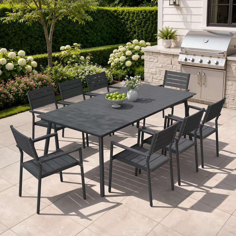 Ensemble de salle à manger d'extérieur Cyanni pour 8 personnes, 210 cm de long, en aluminium, avec chaises empilables et trou pour parasol.