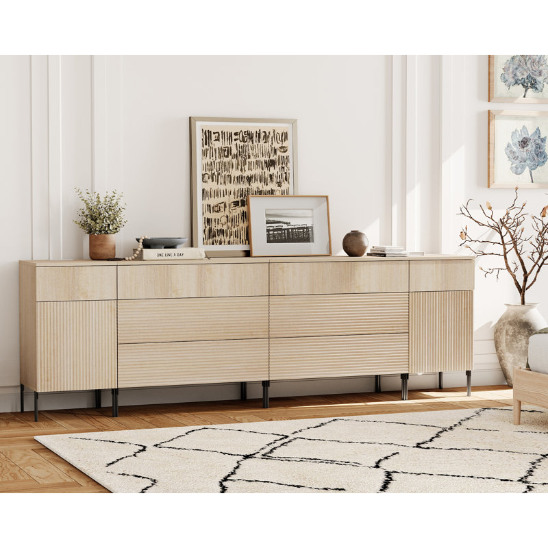 Commode 8 tiroirs 94,5 po en bois avec design Reeded, rangement minimaliste pour la commode, Beige