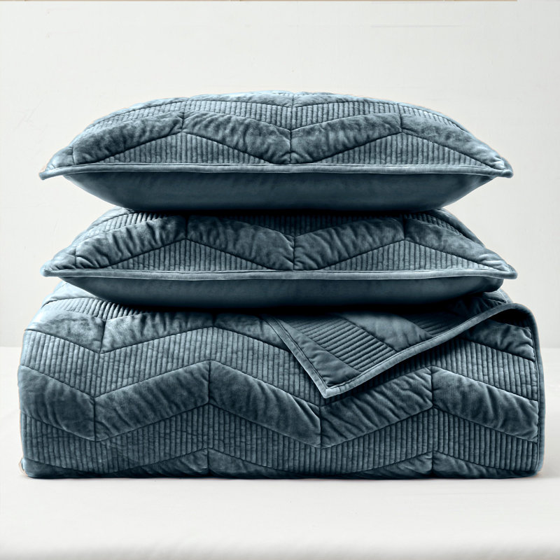 Wonderful Velvet & Flannel Quilt Set, Diamond Quilting Lightweight Comforter with Pillow Shams, Holiday Gift, Blue