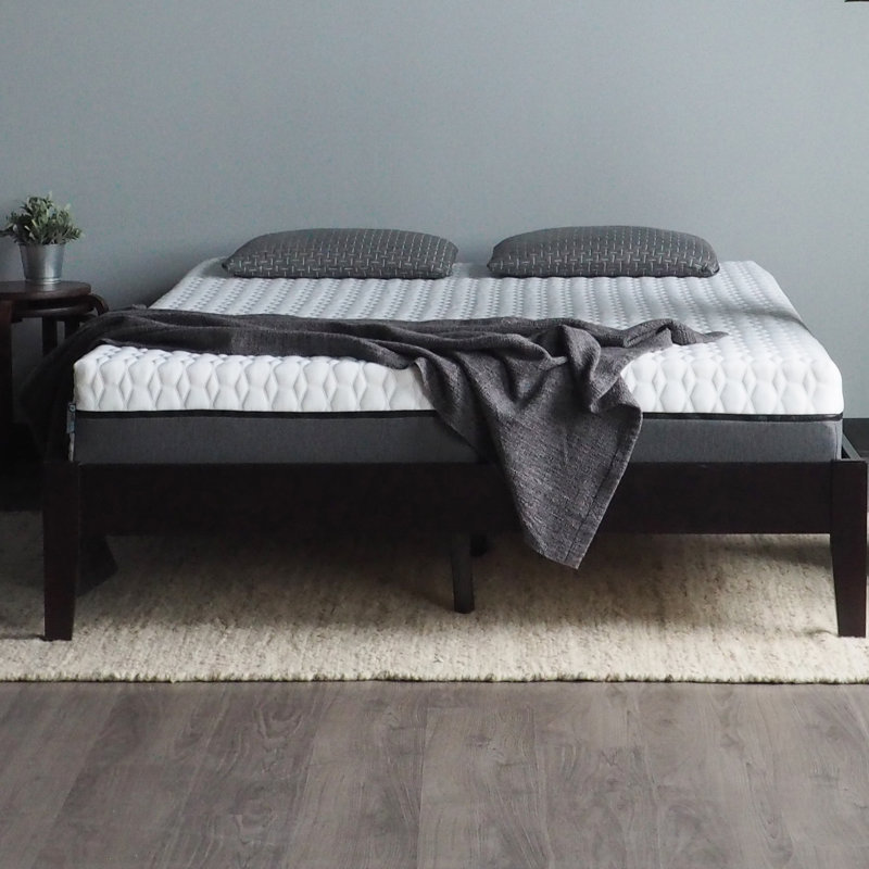 Matelas de soutien moyen très grand King Alpha idéal pour les dormeurs changeants, Très grand lit