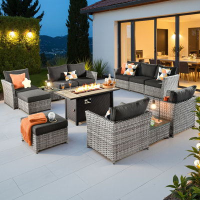 Ensemble de conversation d'extérieur Ignatz pour 8 personnes sans assemblage, ensemble de conversation de patio en osier avec coussins, ensemble de canapé modulaire toutes saisons avec foyer pour jardin, cour arrière