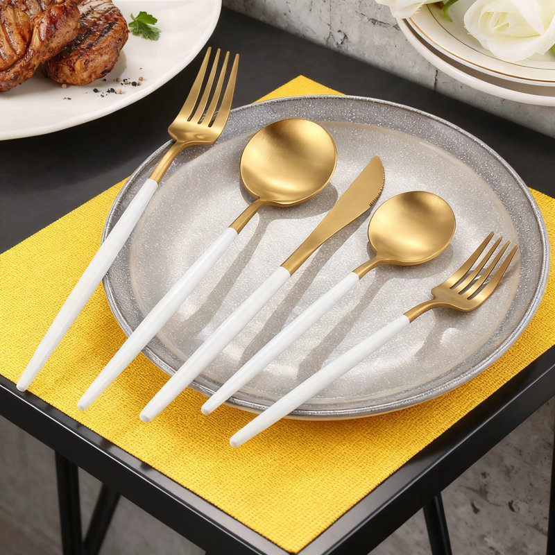 Ensemble de couverts 20 pièces en acier inoxydable avec finition satinée, va au lave-vaisselle, comprend des fourchettes, des couteaux et des cuillères pour les repas de tous les jours