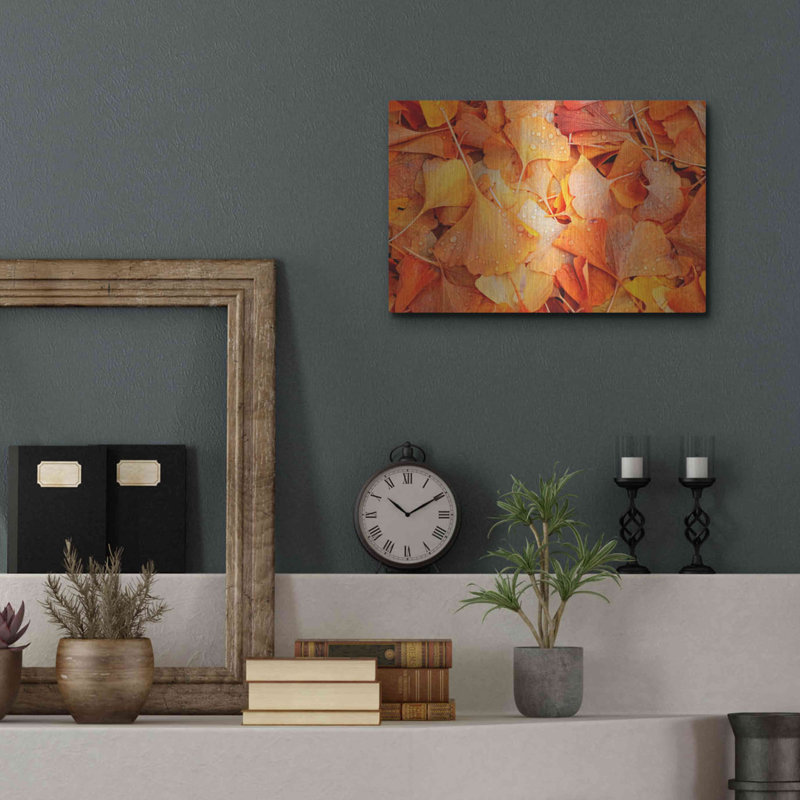 «Ginkgo Fall» par Philippe Sainte-Laudy, art mural en métal Luxe, H 12 po x l 16 po