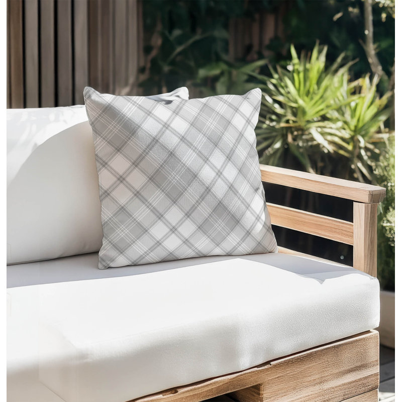 Coussin extérieur Christopher's, H 20 po x l 20 po, Tissu écossais gris 6