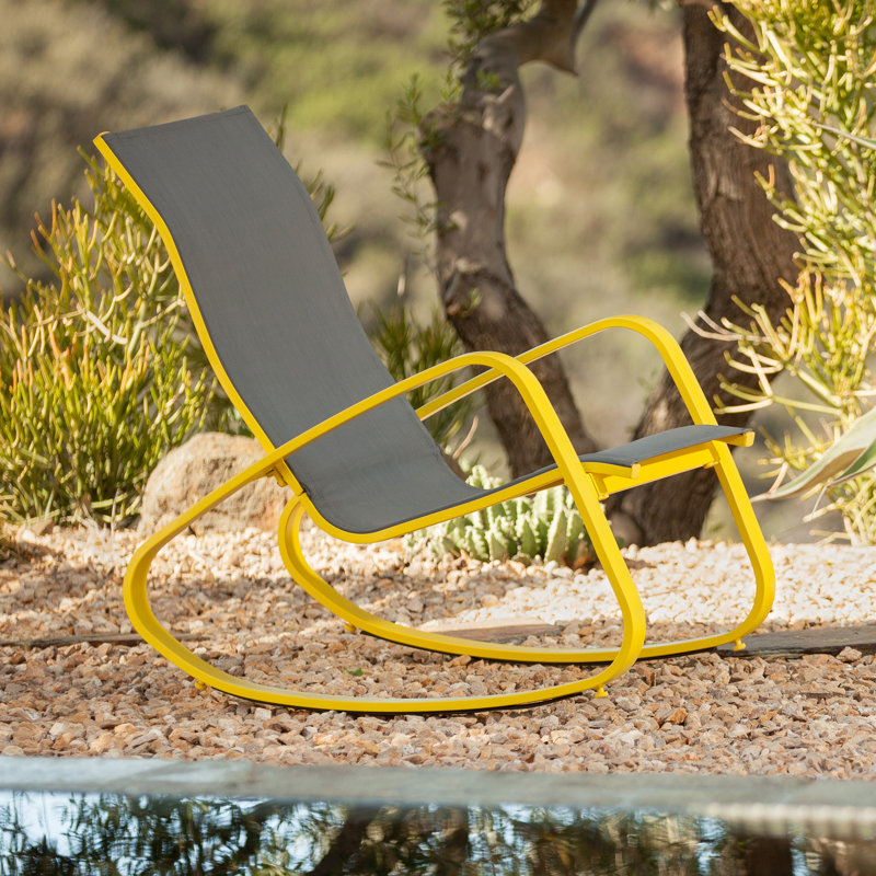 Chaise berçante de patio en aluminium Bissett