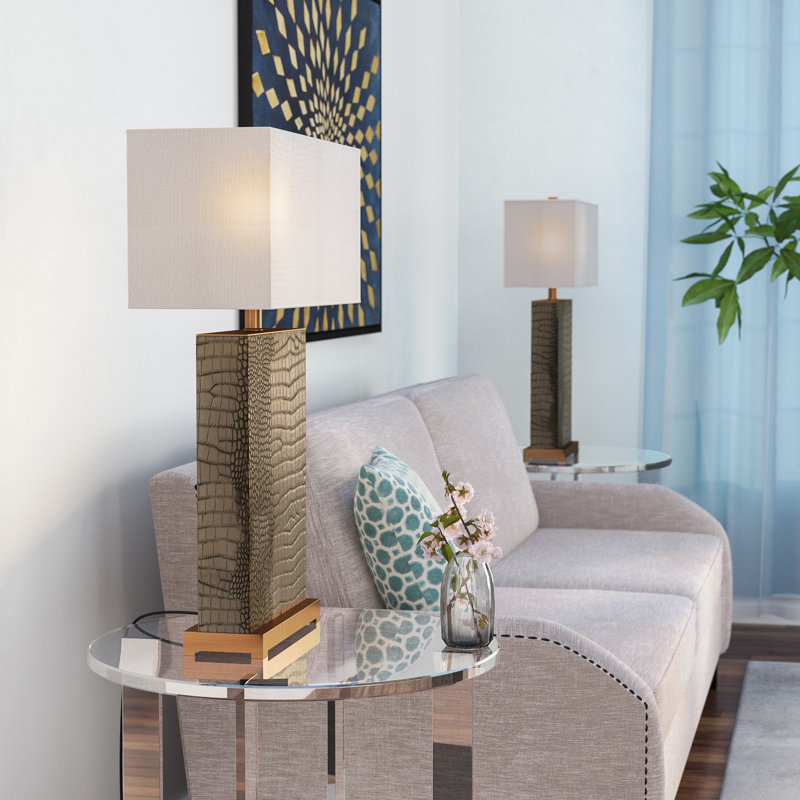 Chansoo Metal Table Lamp