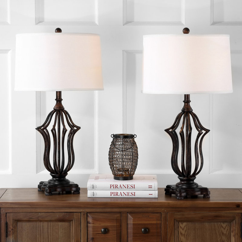 Ian Metal Table Lamp