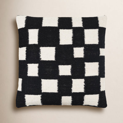 Leonida 22" x 22" Pillow Cover