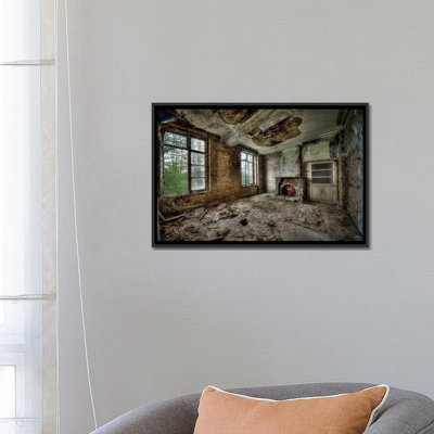 " Chateau De Vivre II " by Ivo Sneeuw
