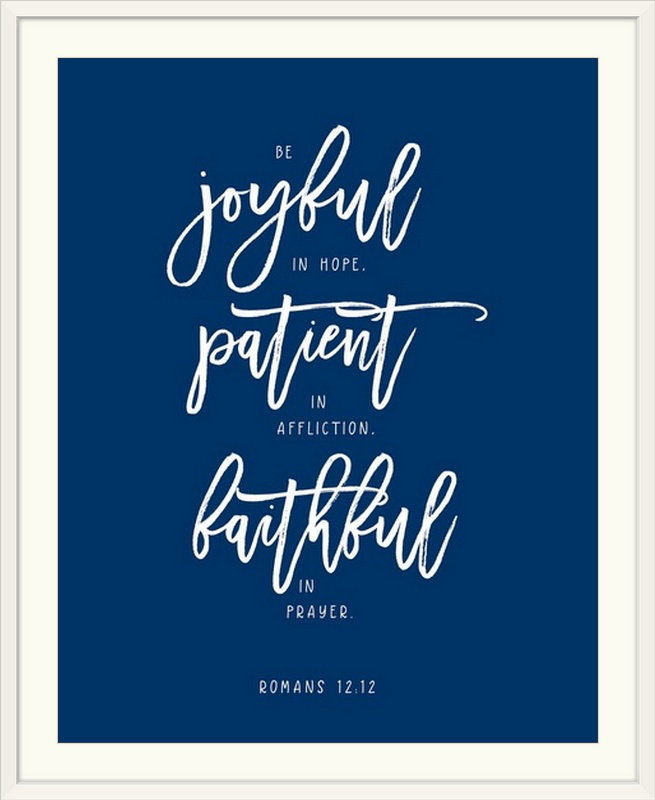 «Romans 12: 12 - Scripture Art», art textuel, H 38 po x l 32 po x P 1 po, Cadre blanc, Bleu