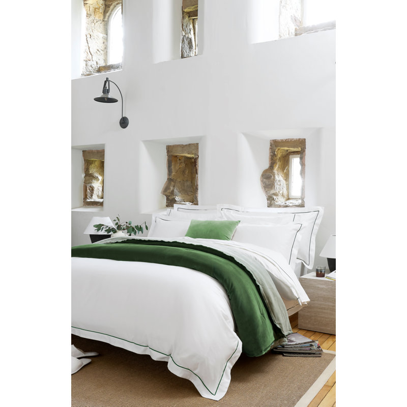 Premium Sateen Duvet Cover Set, Queen Duvet Cover + 2 Standard Pillowcases, Green/White