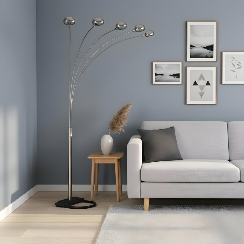 84-inch tall silver five-head cap-style floor lamp (1pc/carton) (2.24/33.97)