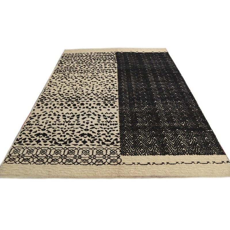 Tapis noir Judy